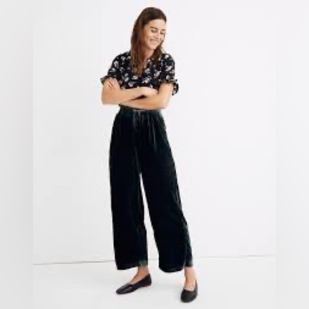 Madewell velvet dark green cropped trousers